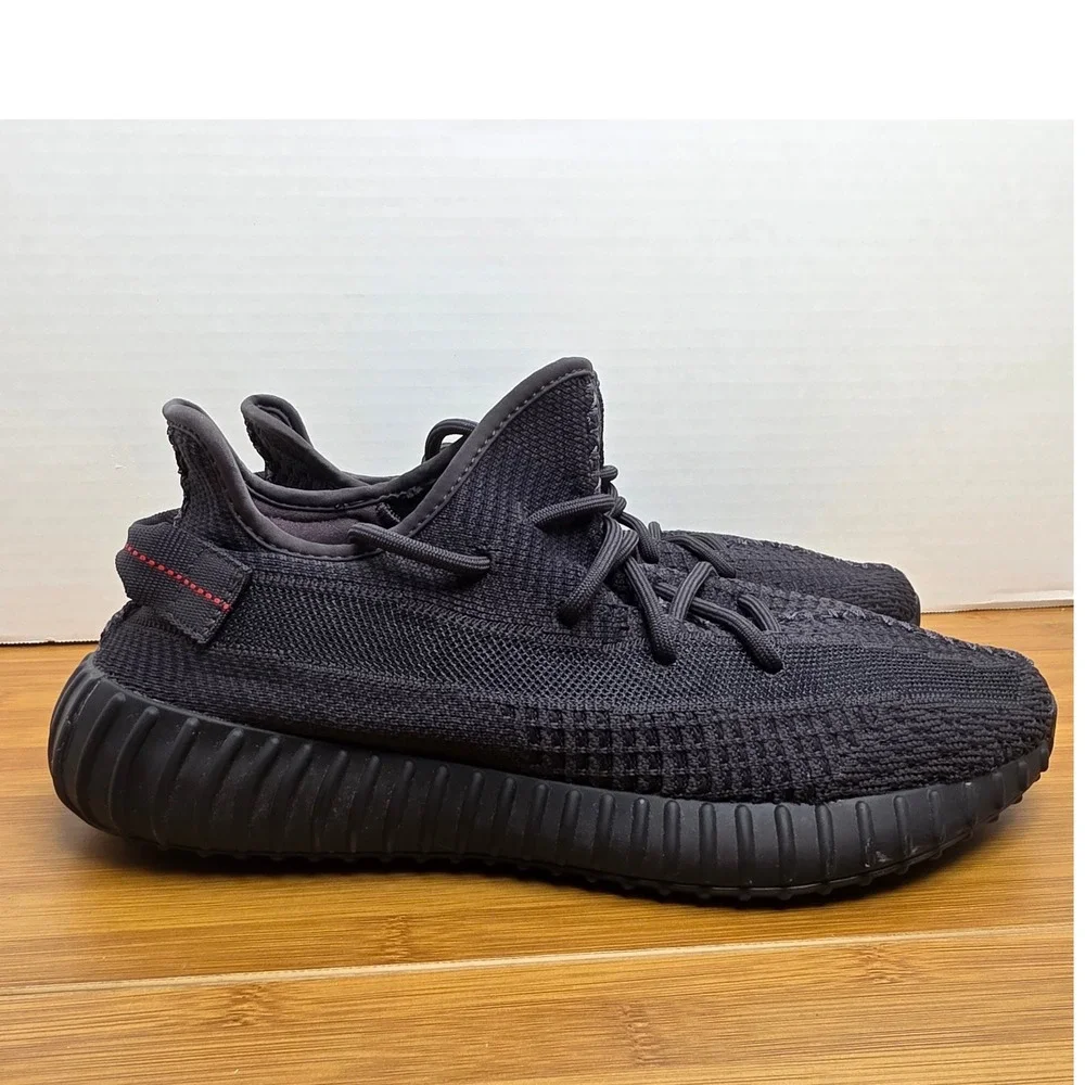 Adidas Yeezy Boost 350 V2 Black Non-Reflective FU9006 Mens Sneakers Size 10